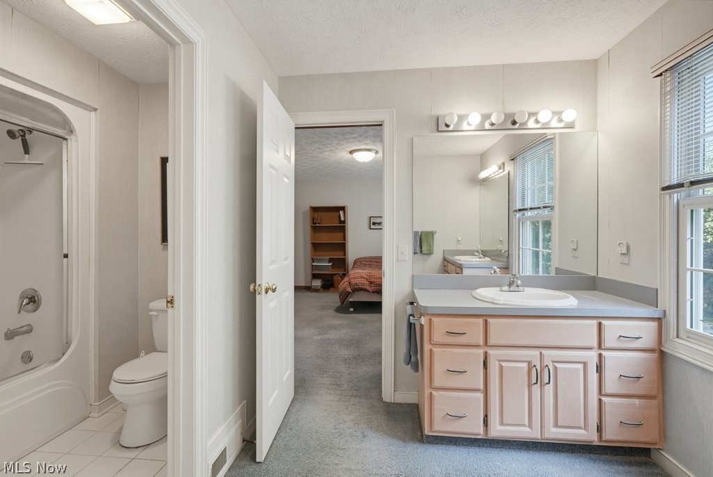 6460 Laura Lane Solon OH 44139