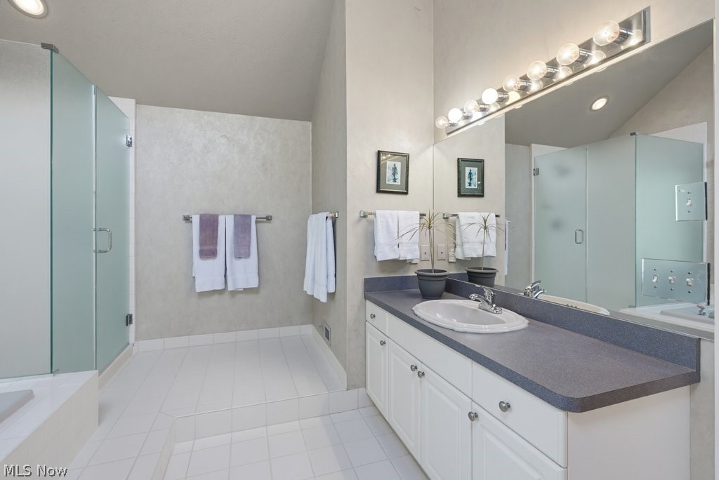 6460 Laura Lane Solon OH 44139