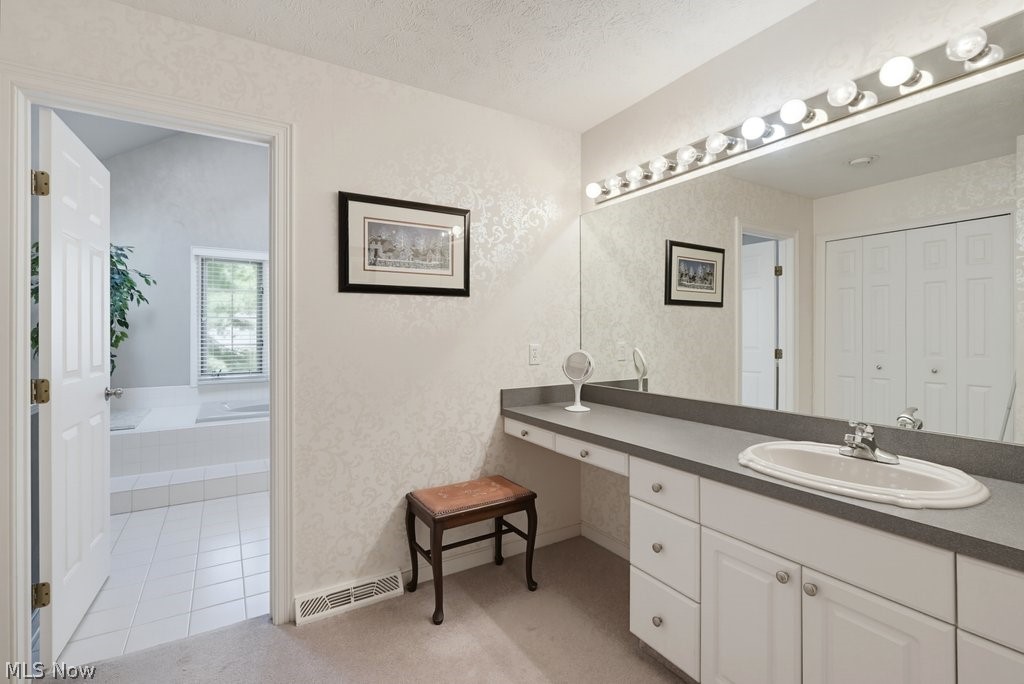 6460 Laura Lane Solon OH 44139