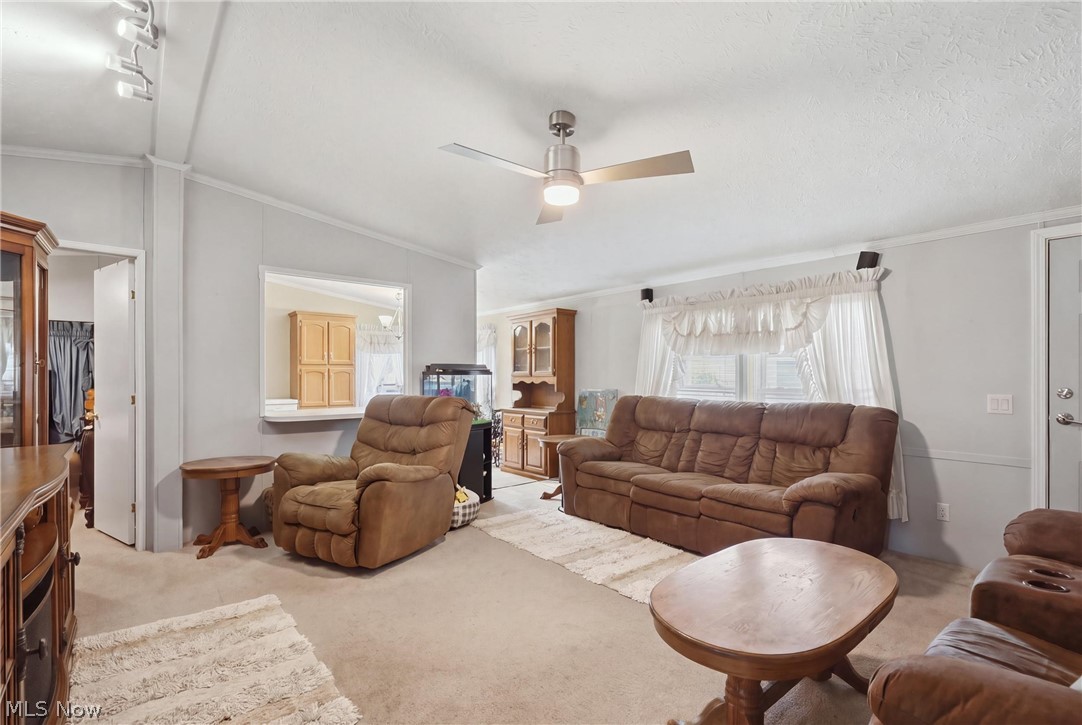 1359 Sharon Avenue Zanesville OH 43701