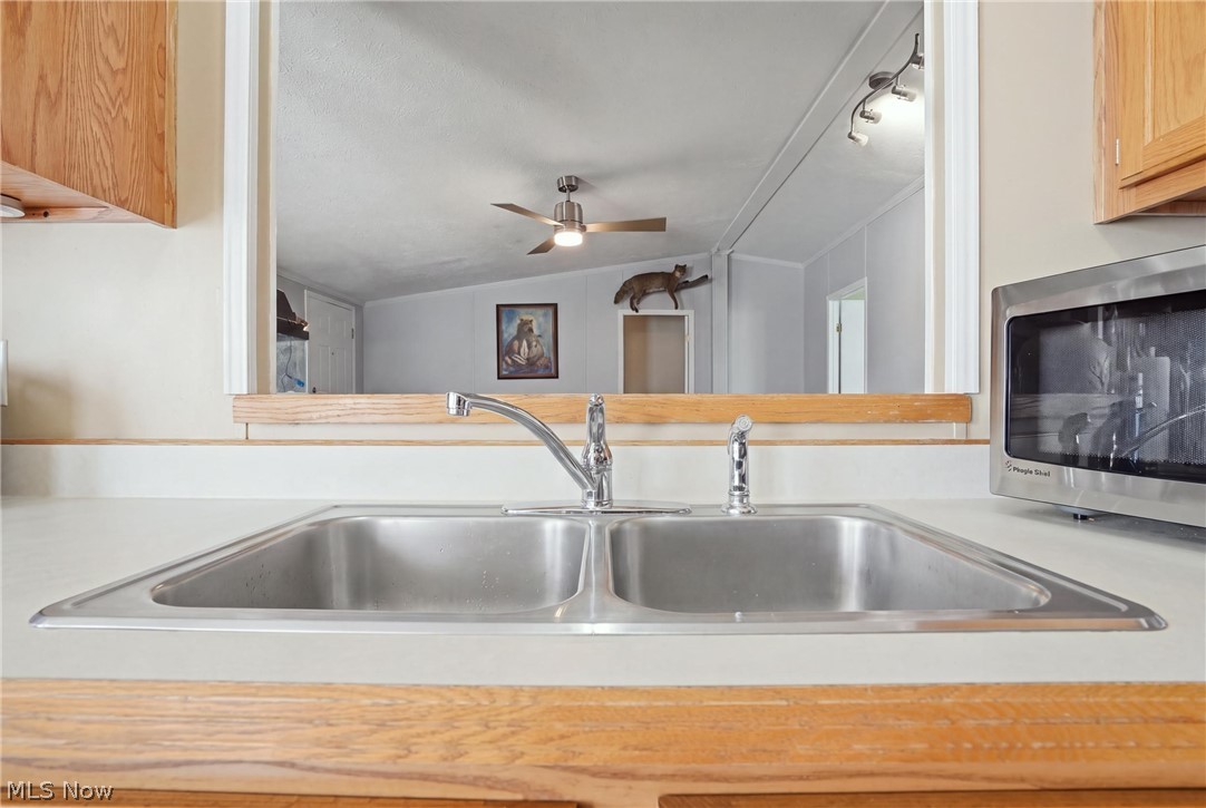 1359 Sharon Avenue Zanesville OH 43701