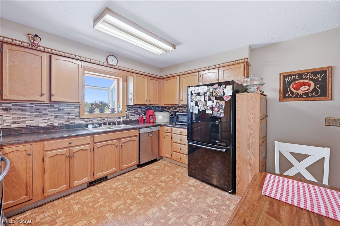 15793 W Garfield Road Salem OH 44460