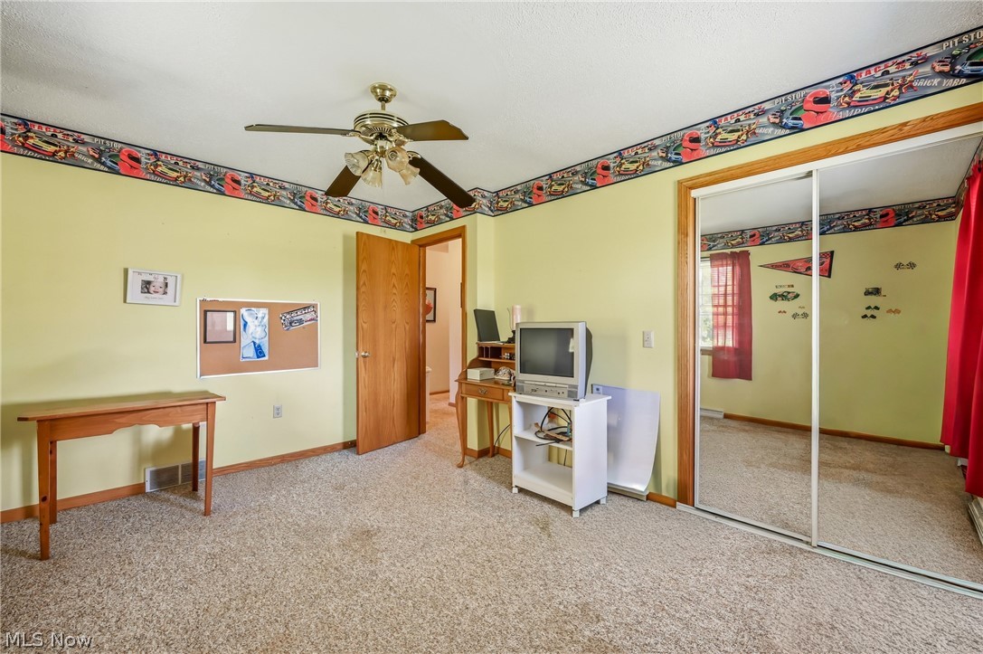 15793 W Garfield Road Salem OH 44460