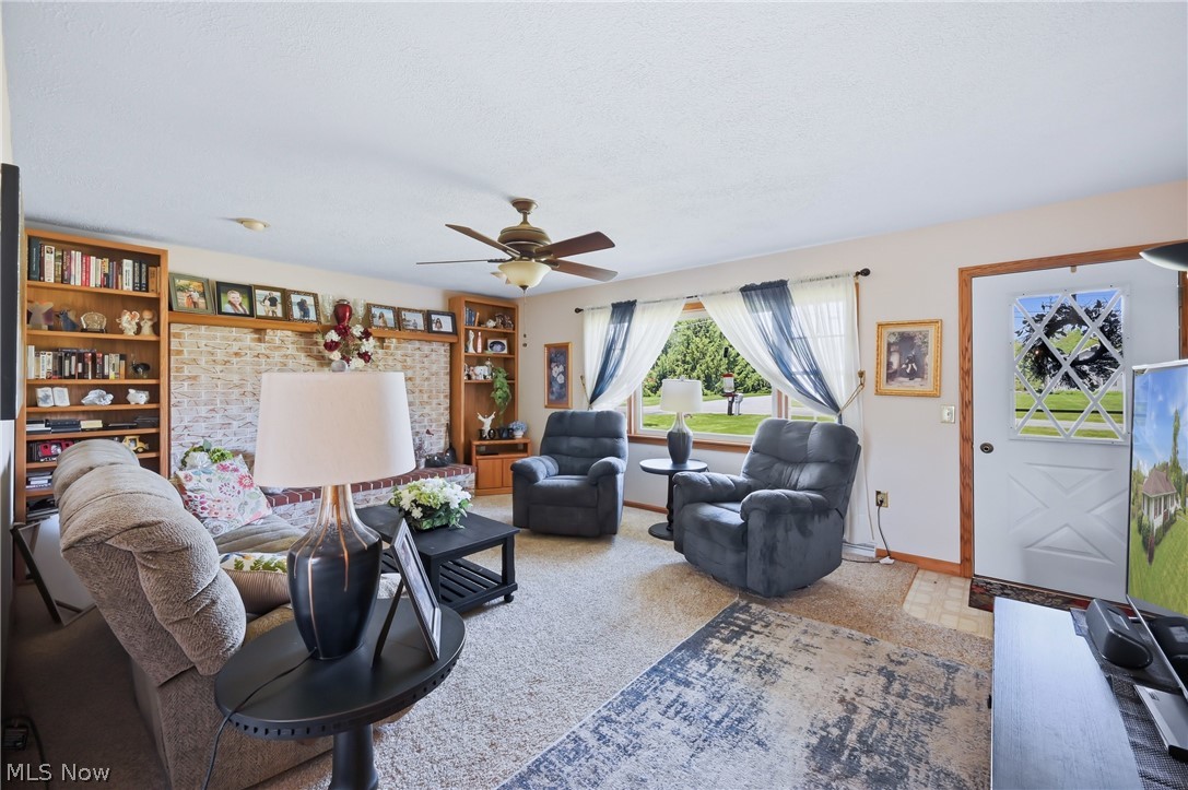 15793 W Garfield Road Salem OH 44460