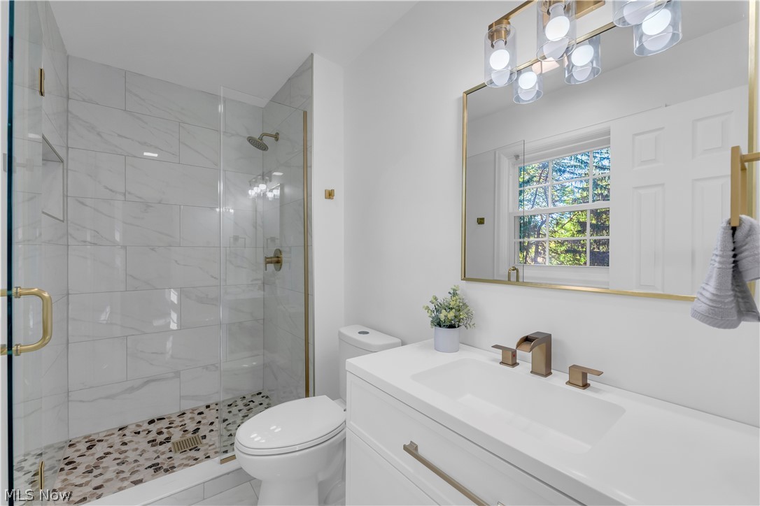 5108 Meadow Wood Boulevard Lyndhurst OH 44124