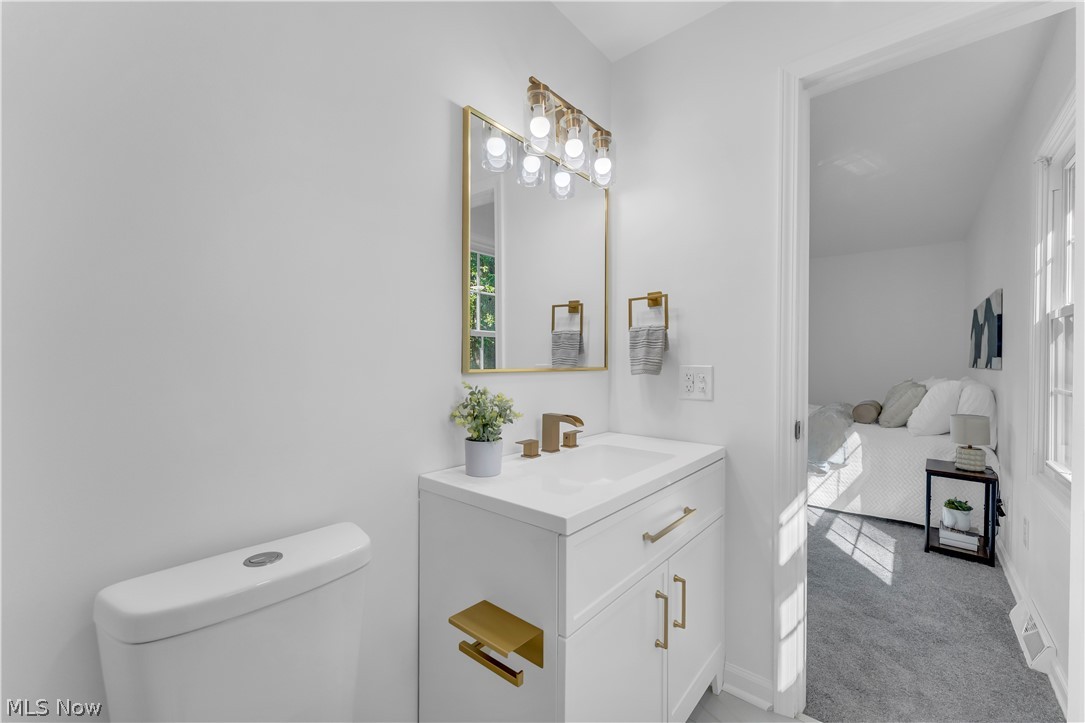 5108 Meadow Wood Boulevard Lyndhurst OH 44124