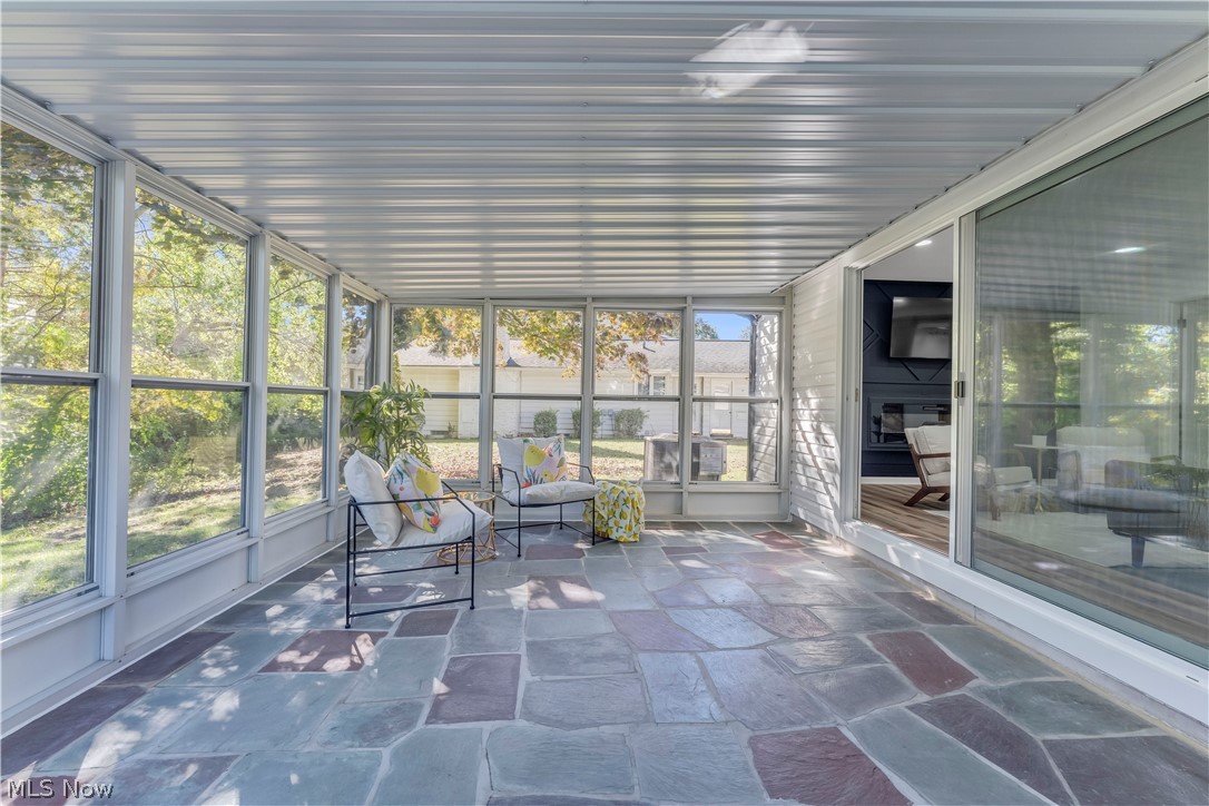 5108 Meadow Wood Boulevard Lyndhurst OH 44124