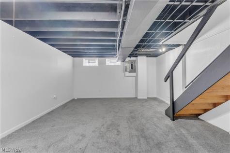 5108 Meadow Wood Boulevard Lyndhurst OH 44124
