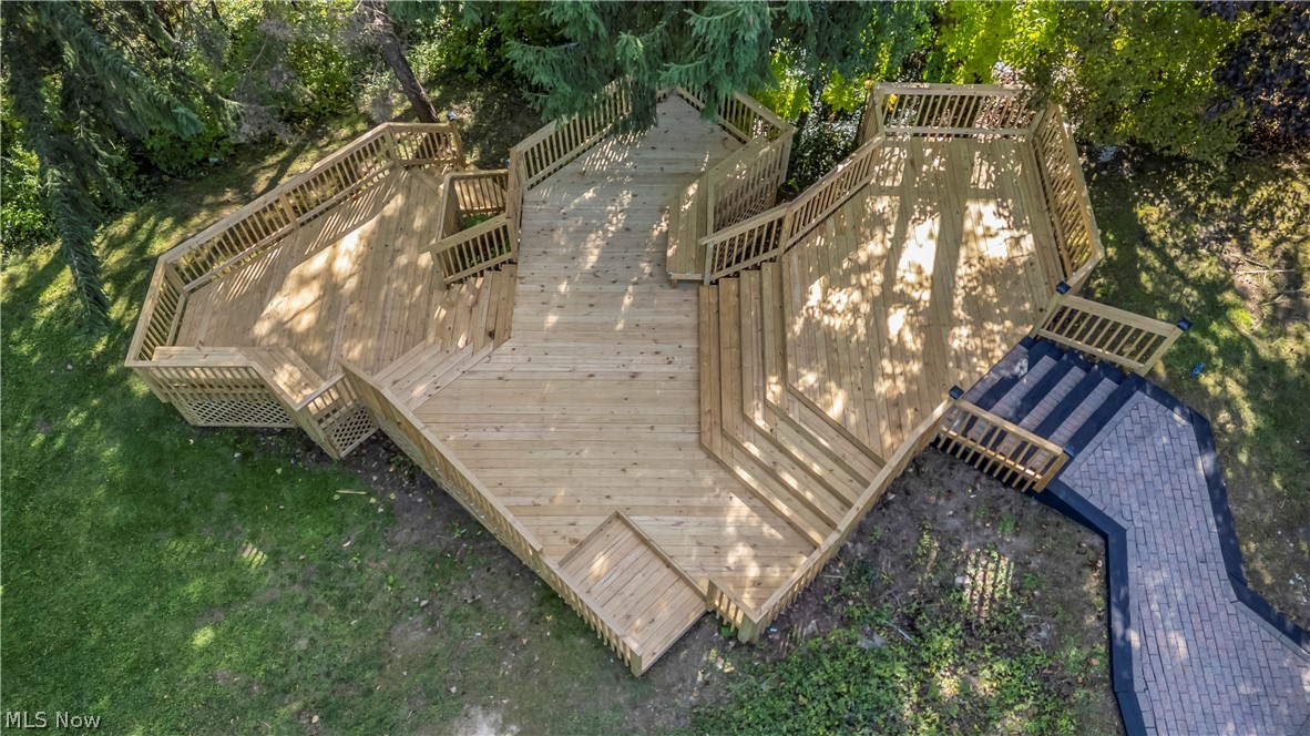 5108 Meadow Wood Boulevard Lyndhurst OH 44124