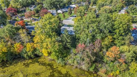 5108 Meadow Wood Boulevard Lyndhurst OH 44124