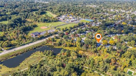 5108 Meadow Wood Boulevard Lyndhurst OH 44124