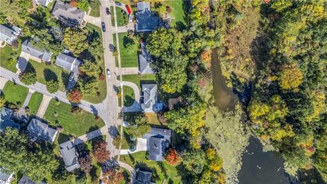5108 Meadow Wood Boulevard Lyndhurst OH 44124