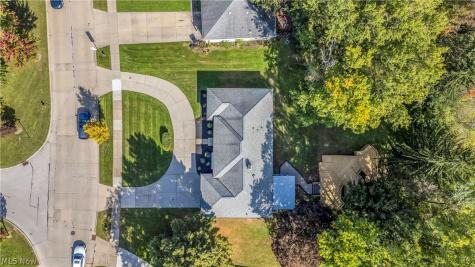 5108 Meadow Wood Boulevard Lyndhurst OH 44124