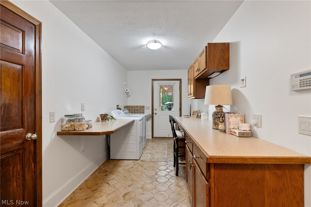 7725 Hearthstone Avenue NW North Canton OH 44720