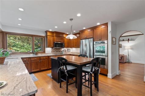 7725 Hearthstone Avenue NW North Canton OH 44720