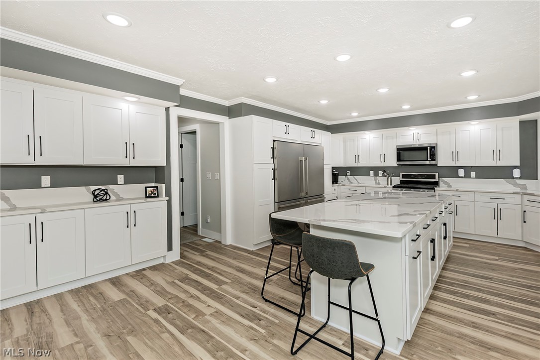 5690 Hartshire Drive Willoughby OH 44094