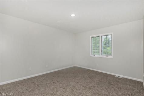 5690 Hartshire Drive Willoughby OH 44094