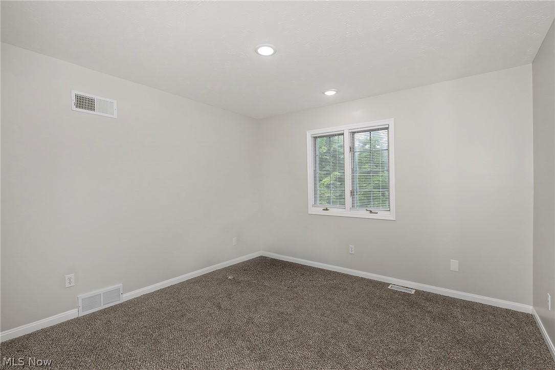 5690 Hartshire Drive Willoughby OH 44094
