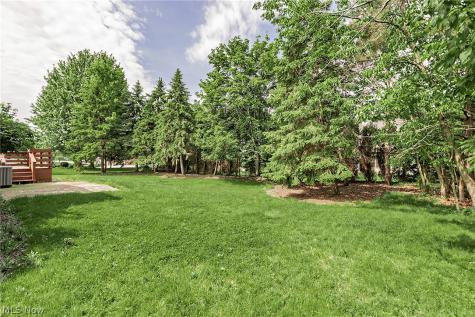 5690 Hartshire Drive Willoughby OH 44094