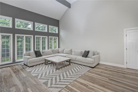 5690 Hartshire Drive Willoughby OH 44094
