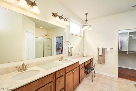 531 Arbor Lane Akron OH 44321