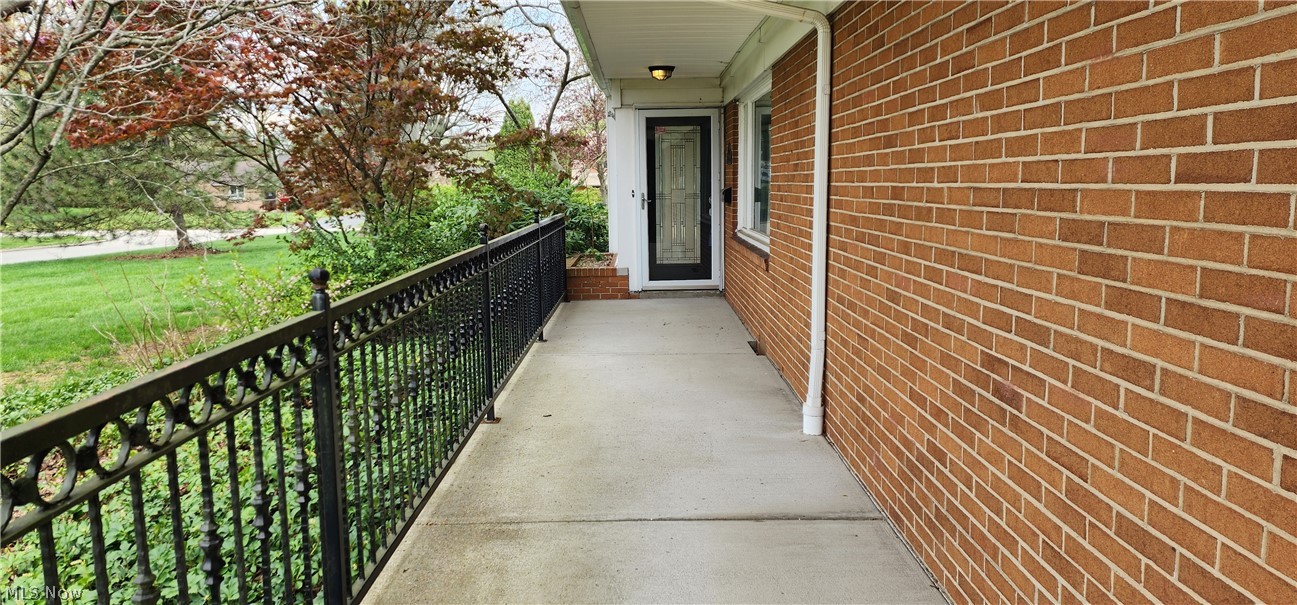 3224 Halsey Drive NE Warren OH 44483