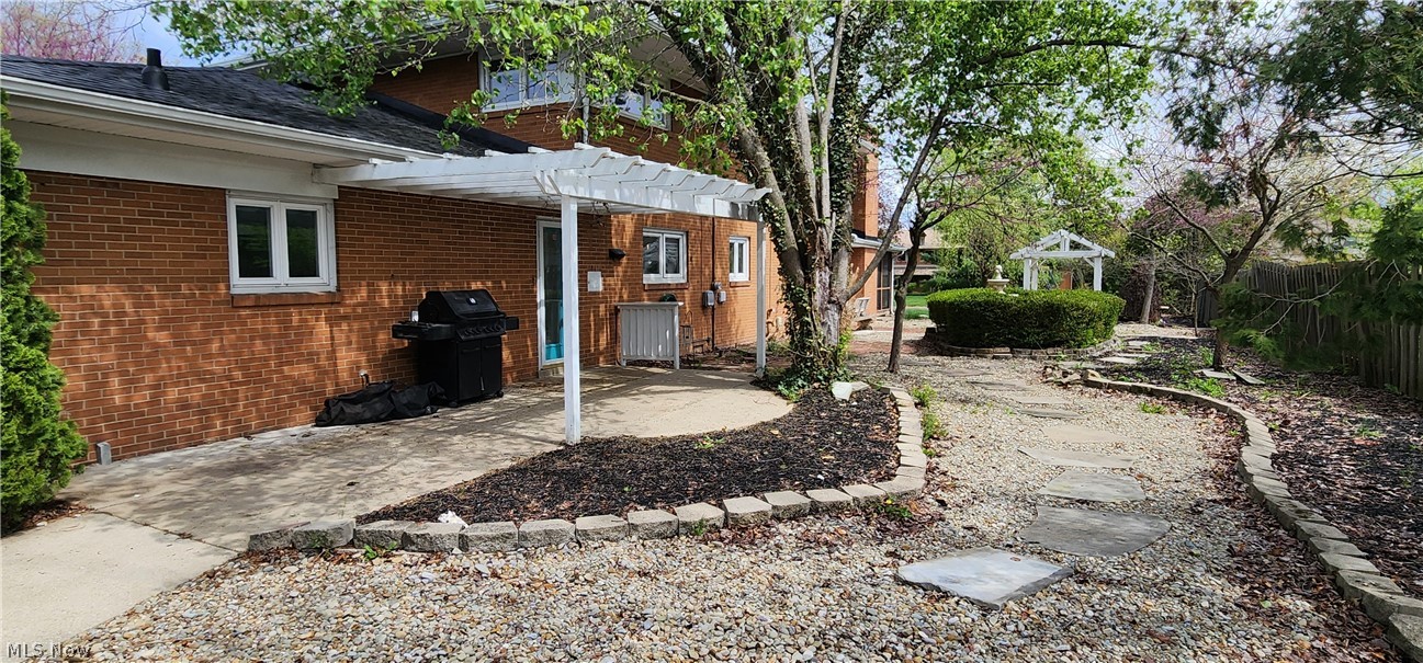 3224 Halsey Drive NE Warren OH 44483