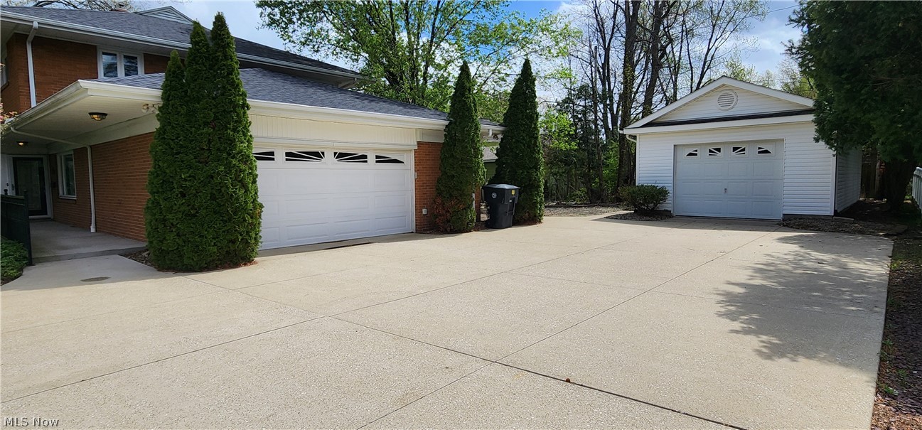 3224 Halsey Drive NE Warren OH 44483