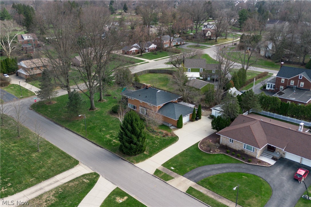 3224 Halsey Drive NE Warren OH 44483