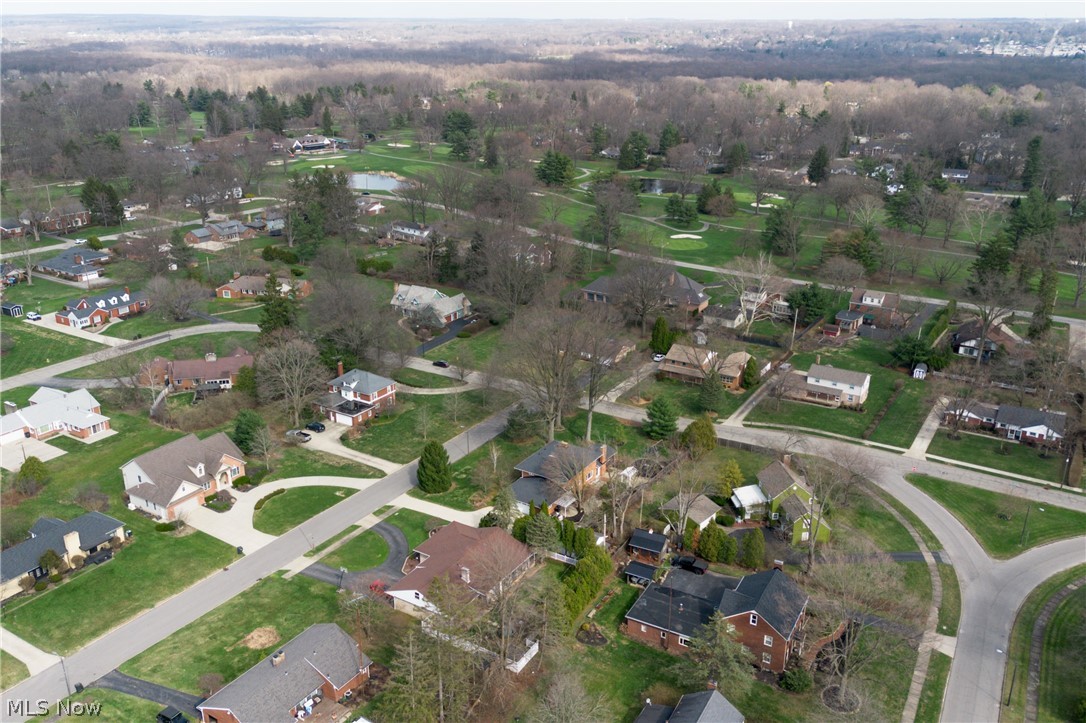 3224 Halsey Drive NE Warren OH 44483