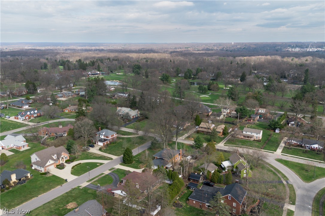 3224 Halsey Drive NE Warren OH 44483
