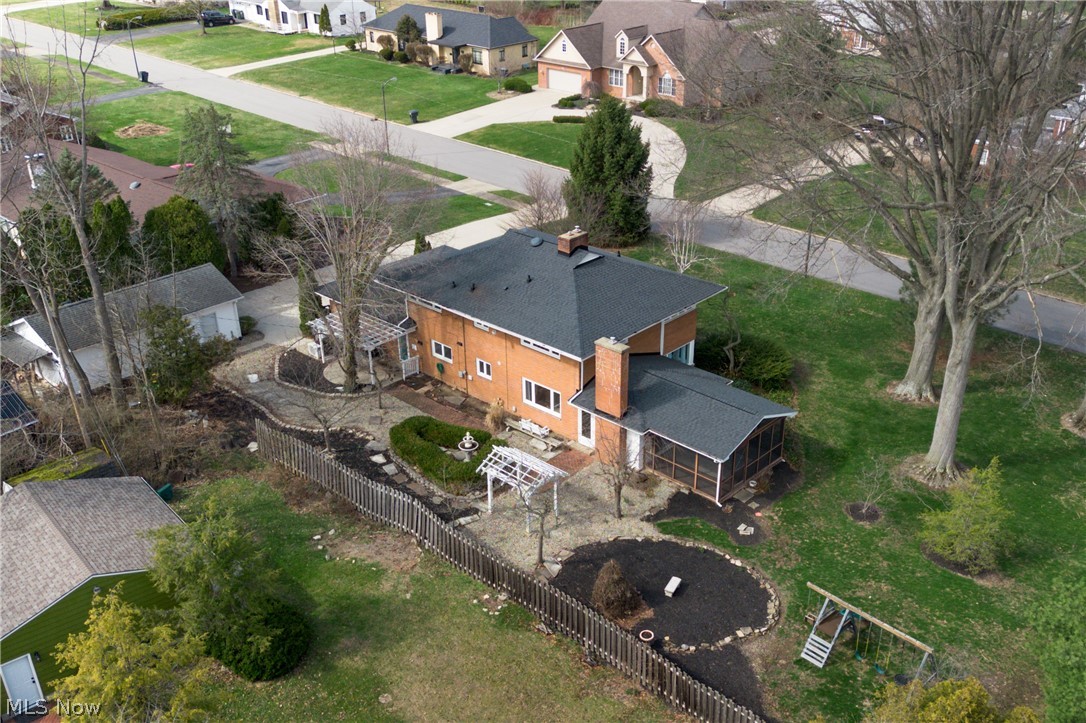 3224 Halsey Drive NE Warren OH 44483