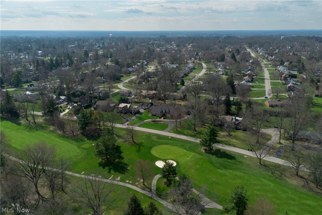 3224 Halsey Drive NE Warren OH 44483