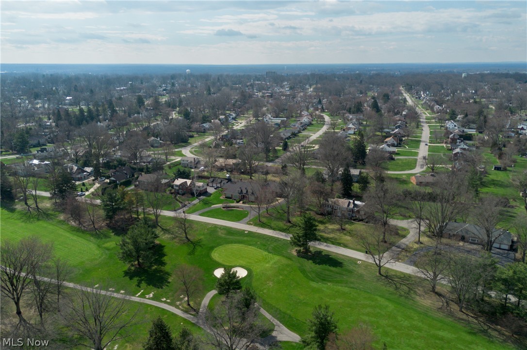 3224 Halsey Drive NE Warren OH 44483