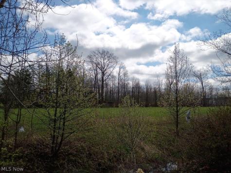 160 Kentucky Drive Elyria OH 44035