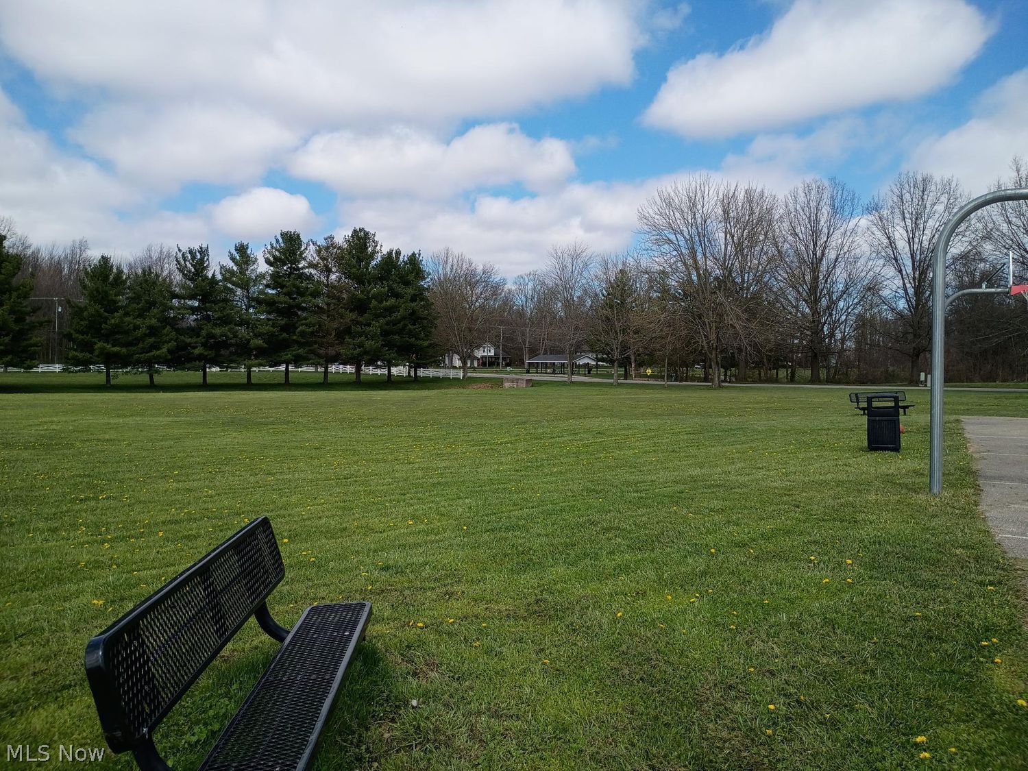160 Kentucky Drive Elyria OH 44035