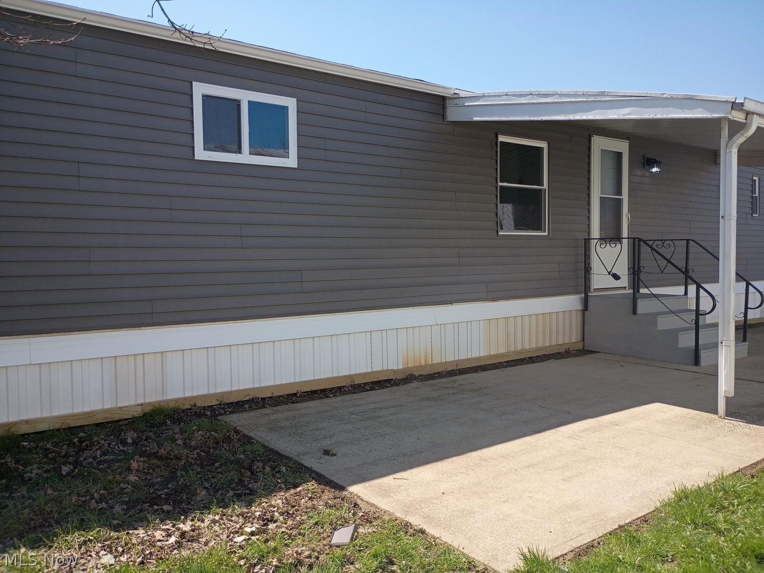 160 Kentucky Drive Elyria OH 44035