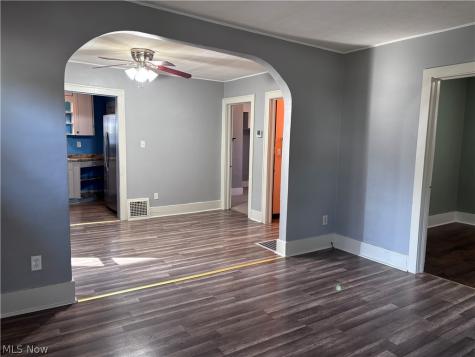 1236 Arnold Avenue Akron OH 44305