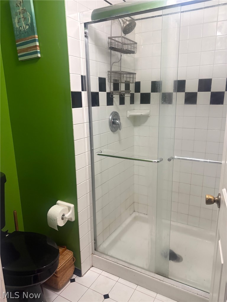 2691 Elizabeth Drive Lordstown OH 44481