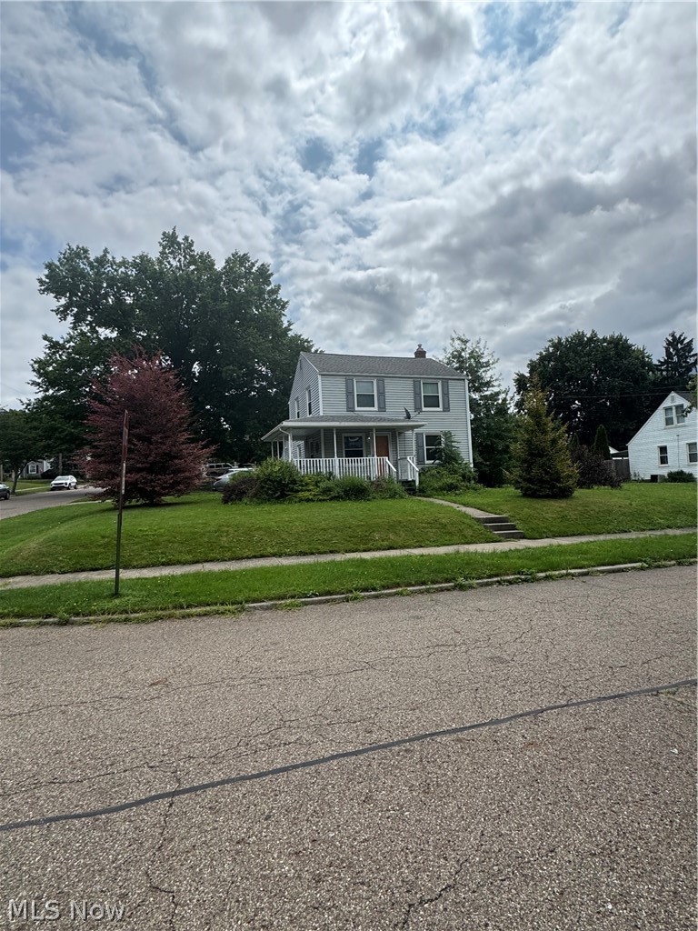 1685 Redwood Avenue Akron OH 44301