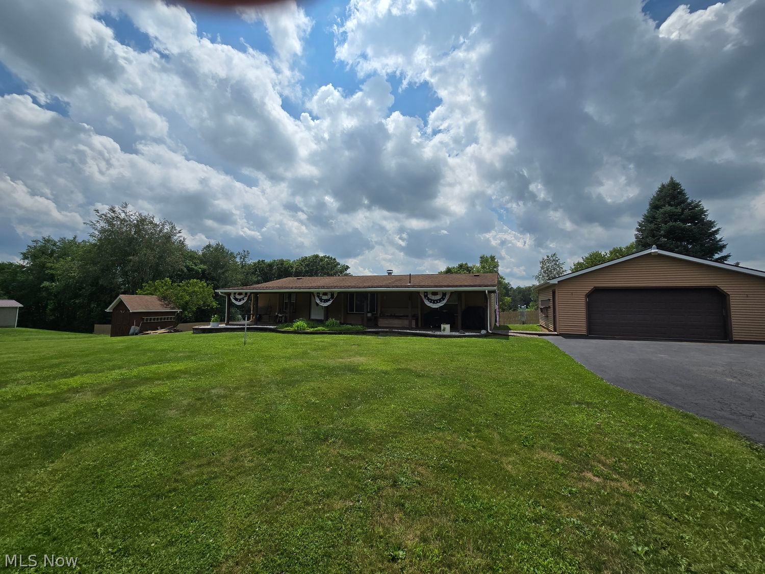 6845 State Route 7 New Waterford OH 44445