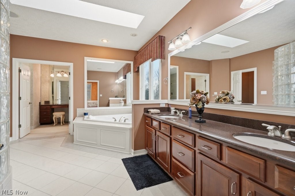 4471 Forest Brooke Court N Richfield OH 44286