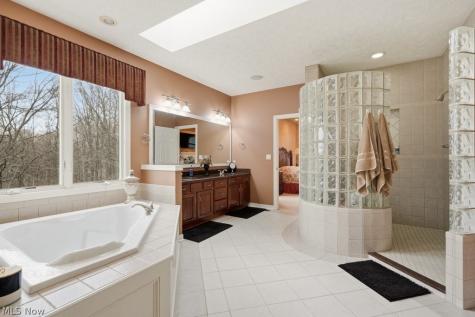 4471 Forest Brooke Court N Richfield OH 44286