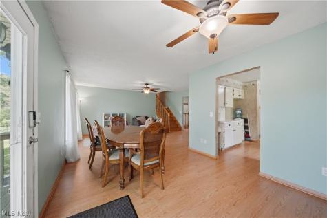 11205 Merrimack Avenue NW Hartville OH 44632