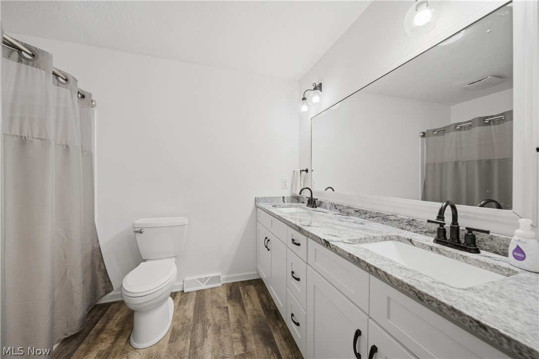 11205 Merrimack Avenue NW Hartville OH 44632