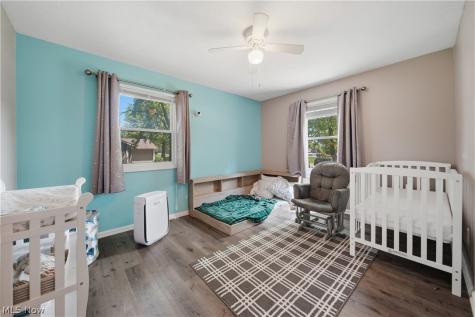 11205 Merrimack Avenue NW Hartville OH 44632