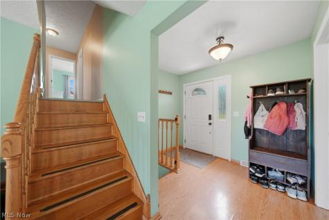 11205 Merrimack Avenue NW Hartville OH 44632
