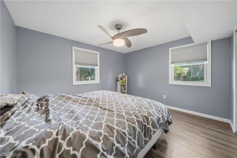 11205 Merrimack Avenue NW Hartville OH 44632