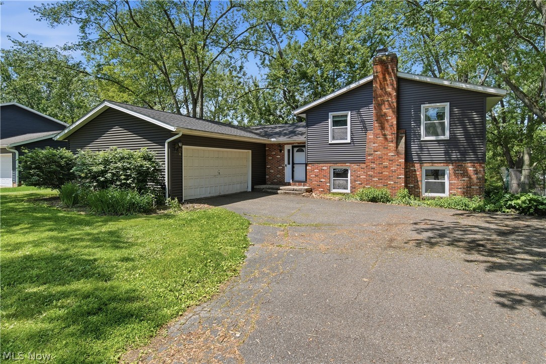 11205 Merrimack Avenue NW Hartville OH 44632