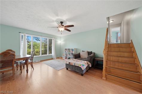 11205 Merrimack Avenue NW Hartville OH 44632